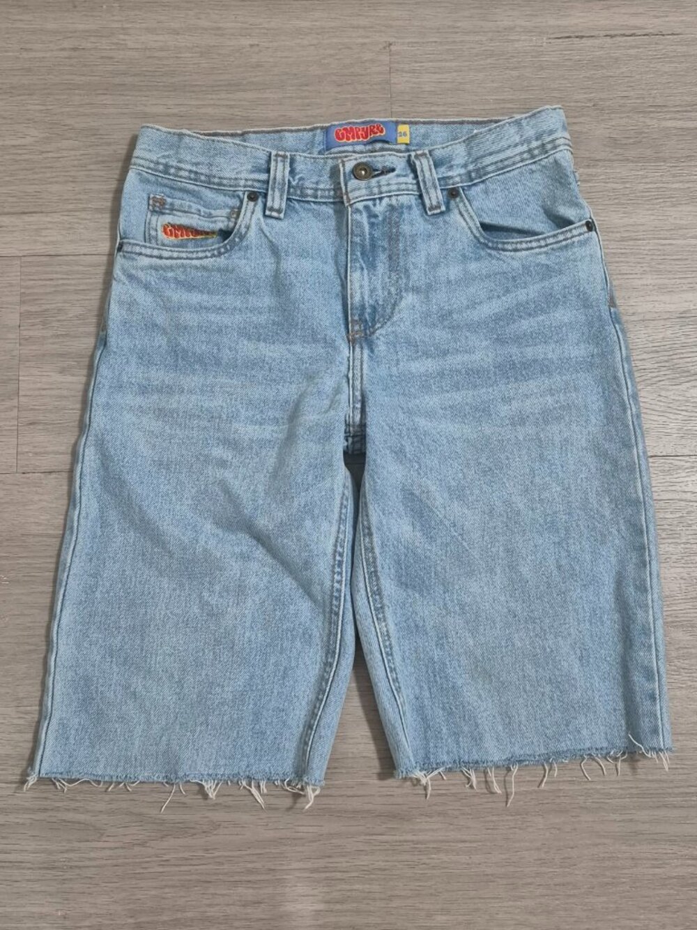 Y2k Empyre Light Wash Denim Jorts Women’s Size 26 Raw Hem Baggy Jean Shorts